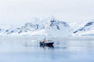 Antarctica Ortelius Liveaboard Review (Antarctica Cruise With Scuba Diving)