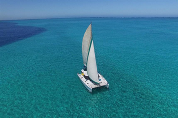 Australia Shore Thing Catamaran Liveaboard Review