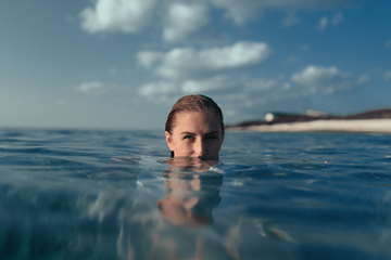 Can You Open Your Eyes In The Ocean: Does It Burn Or Sting?