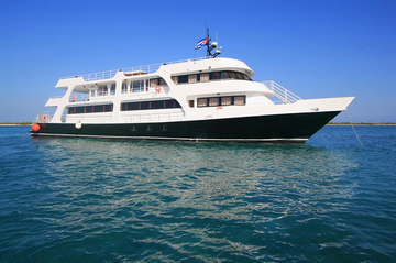 Cuban Avalon II Liveaboard Review: Jardines de la Reina Dive Boat