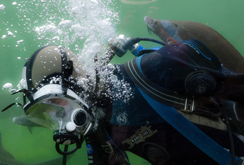 How Do You Vent Air From Your Drysuit While Underwater?