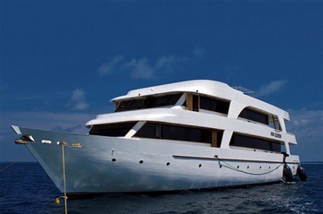 Maldives Ari Queen Liveaboard Review
