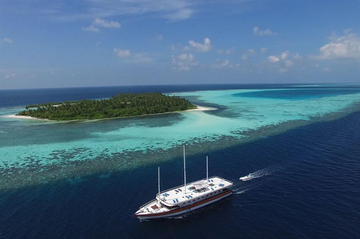 Maldives Nautilus Two Liveaboard Review