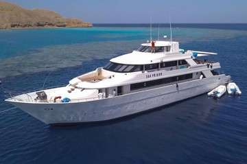 Dive Liveaboards Under $1,000 Per Week (8 days/7 nights)