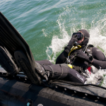 What Is The Difference Between A Wetsuit And A Drysuit? What is the difference between a wet suit and a dry suit
