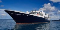How do liveaboards work